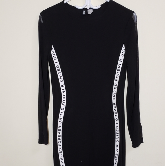 H&M Bodyfit dress - Picture 2 of 8